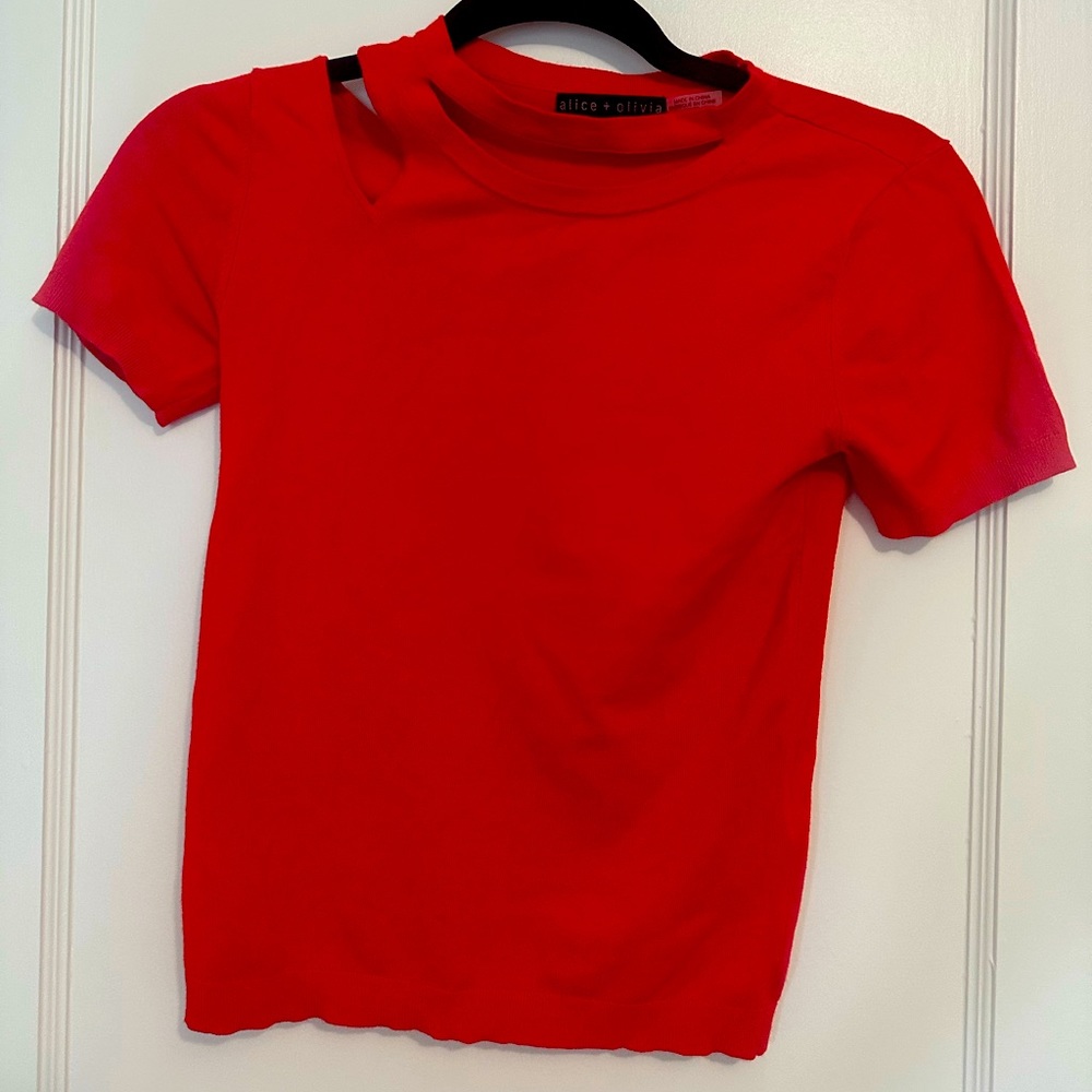 Alice + Olivia red cutout t-shirt XS